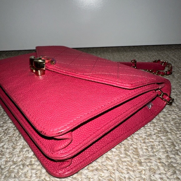 Chanel Thread Around Square Quilted Grained Calfskin Leather Crossbody Bag - Picture 4 of 11